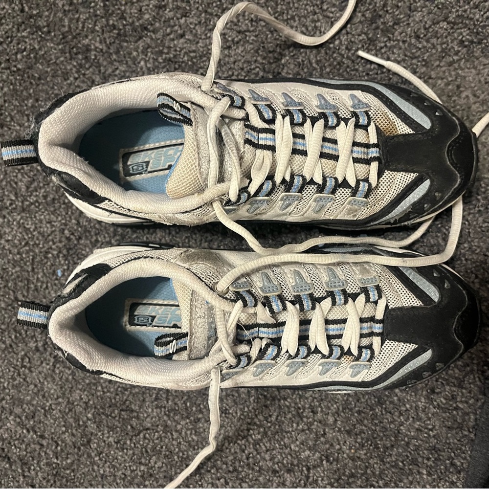 VINTAGE SKECHERS